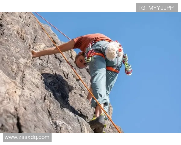 攀岩新手必看：团队协作技巧与入门指南全解析