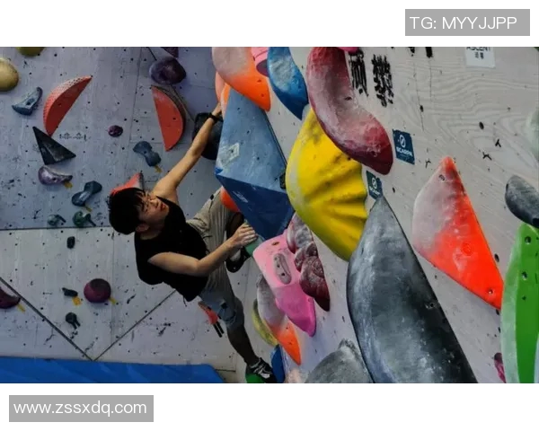 杭州攀岩队团队协作探秘：如何在高空中携手共进